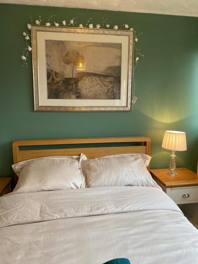1 Luxurious Double Bedroom With Private Shower Ρίντινγκ Εξωτερικό φωτογραφία