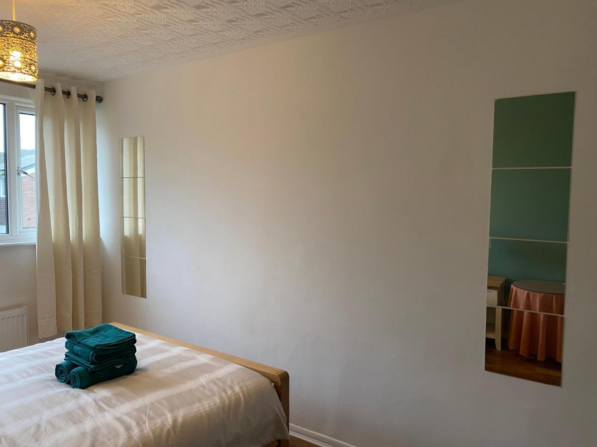 1 Luxurious Double Bedroom With Private Shower Ρίντινγκ Εξωτερικό φωτογραφία